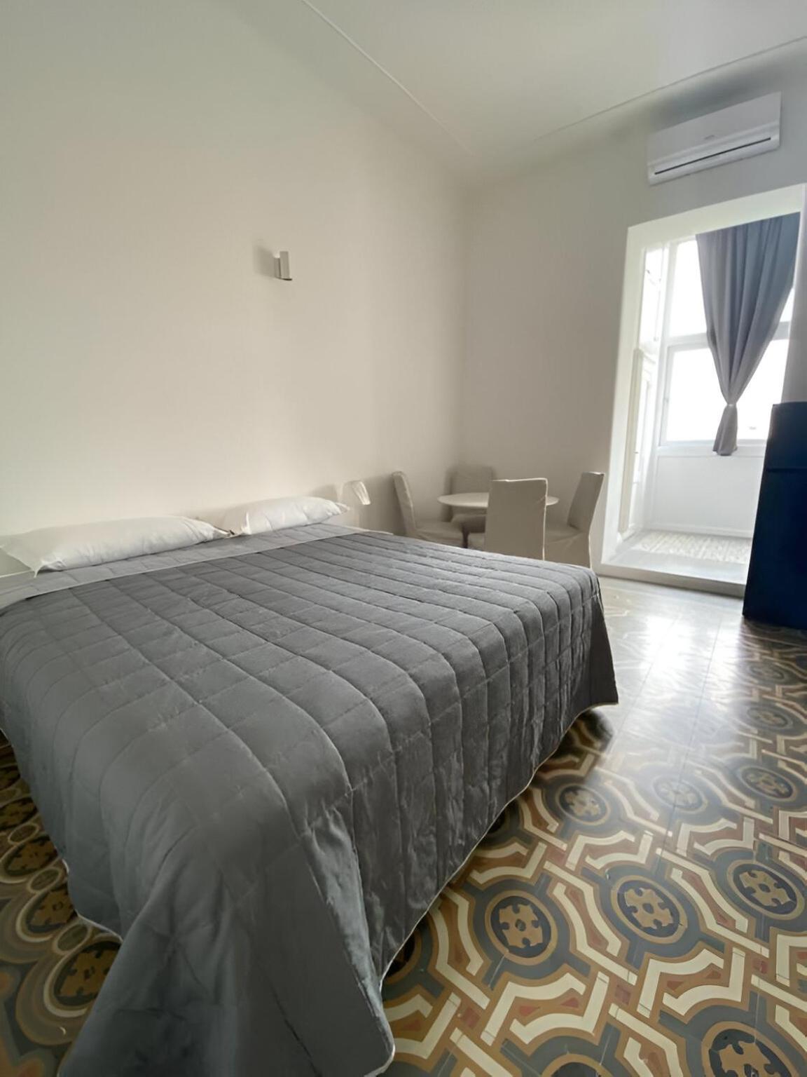 Bari Landlord 242 - Central Station Apartments Ngoại thất bức ảnh