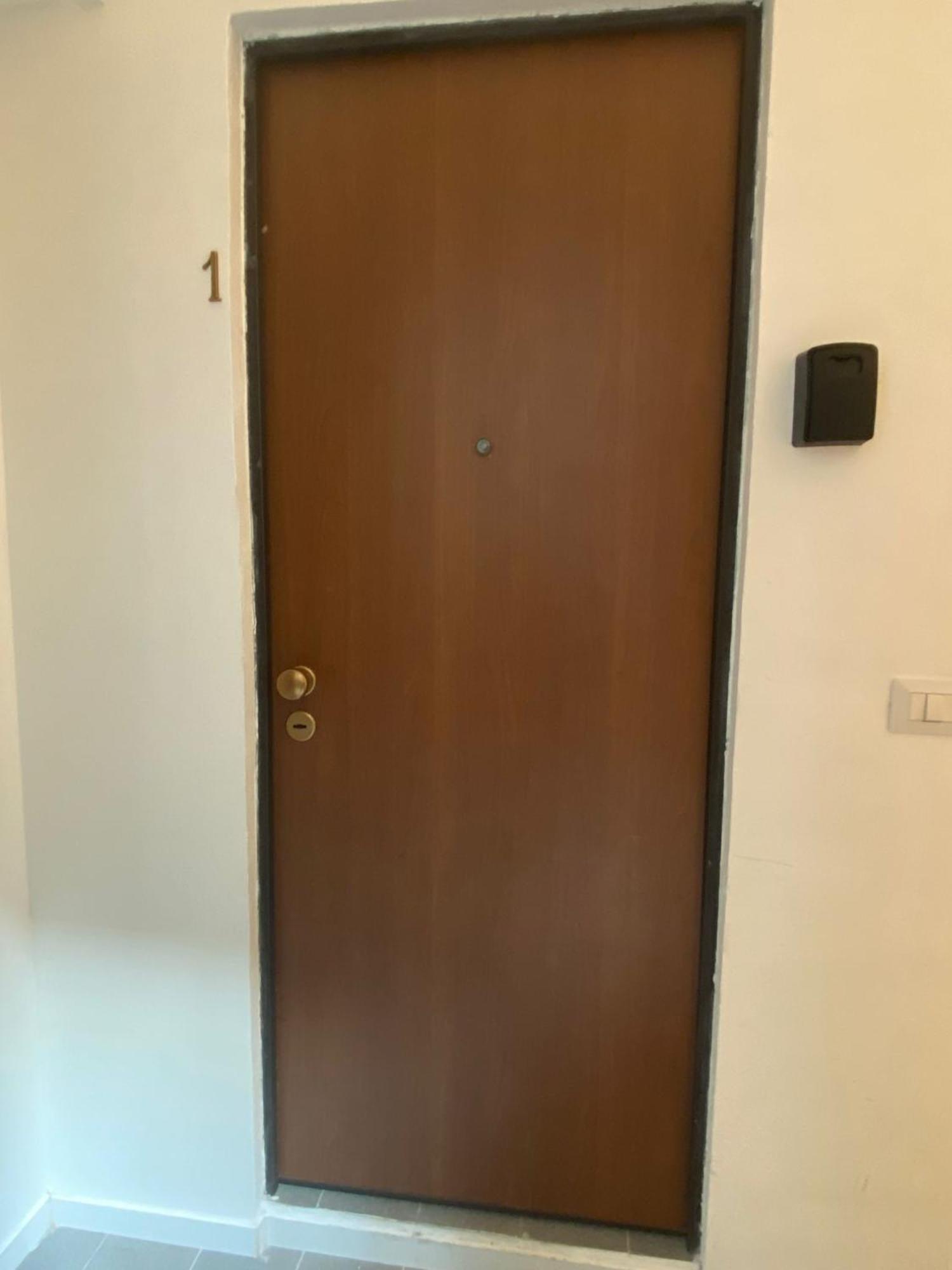 Bari Landlord 242 - Central Station Apartments Ngoại thất bức ảnh