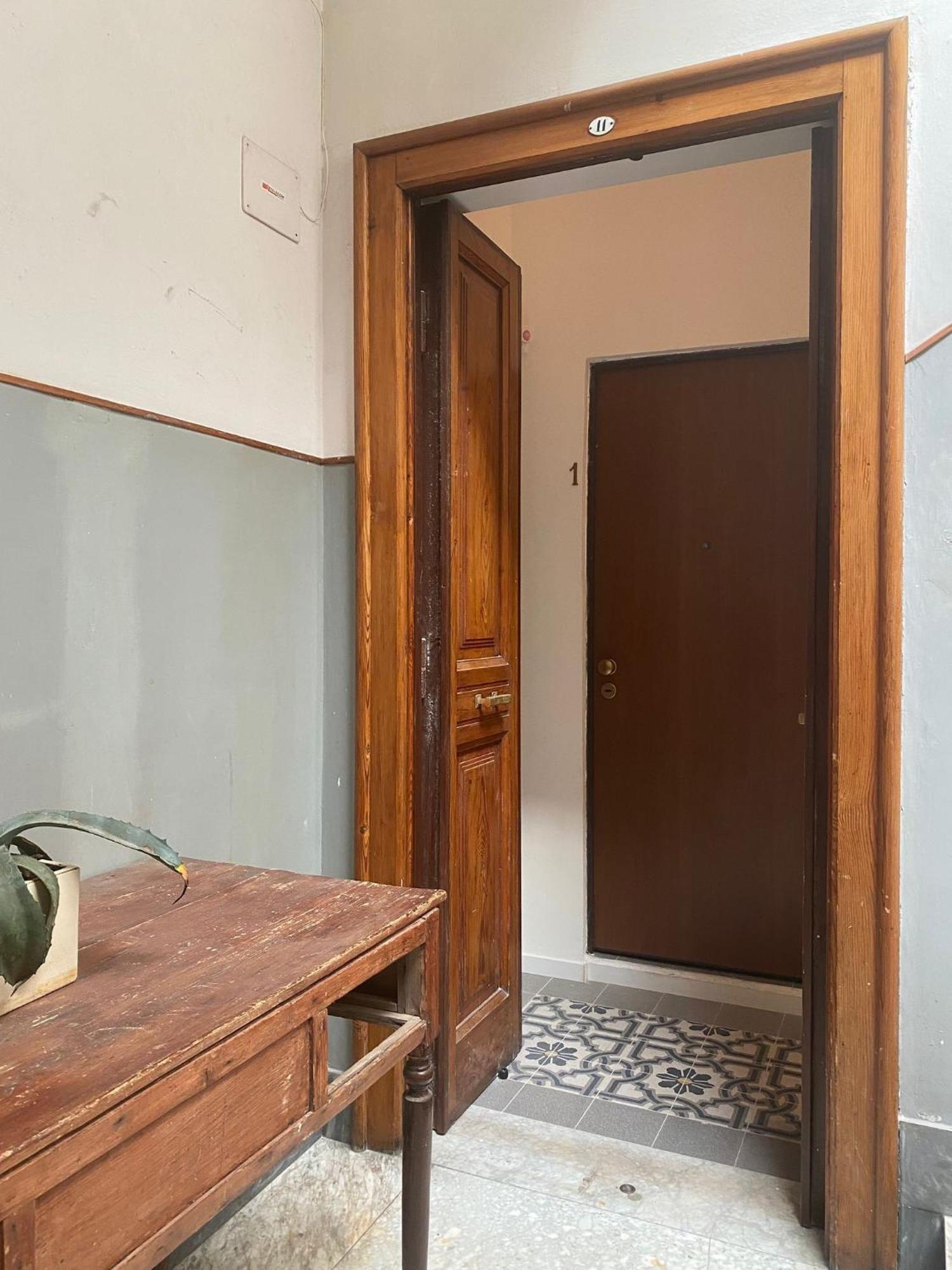 Bari Landlord 242 - Central Station Apartments Ngoại thất bức ảnh