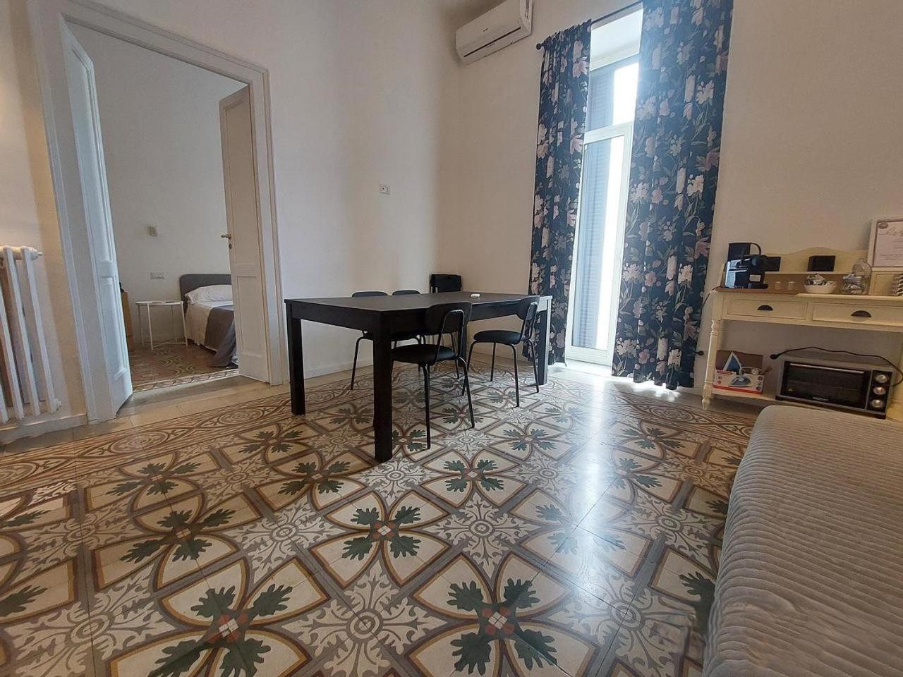 Bari Landlord 242 - Central Station Apartments Ngoại thất bức ảnh